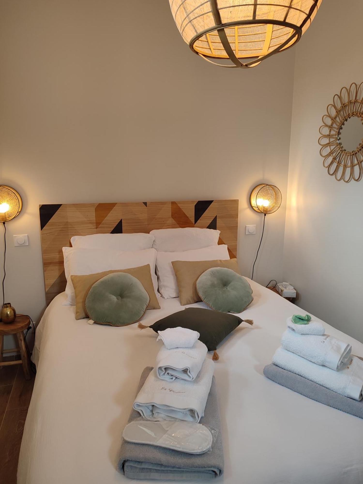 Demeure De La Garenne Bed and Breakfast Montmirail  Εξωτερικό φωτογραφία
